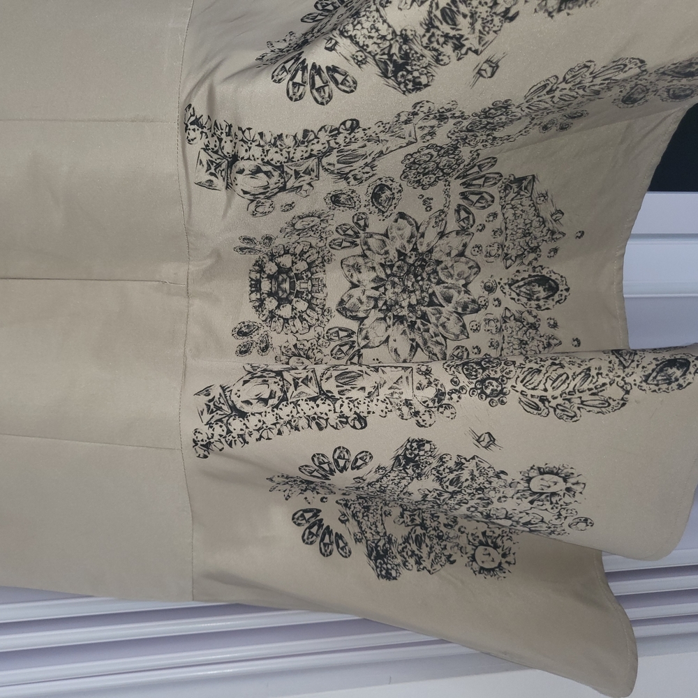 Beige Dress with Black Floral Design - Picture 3 of 7